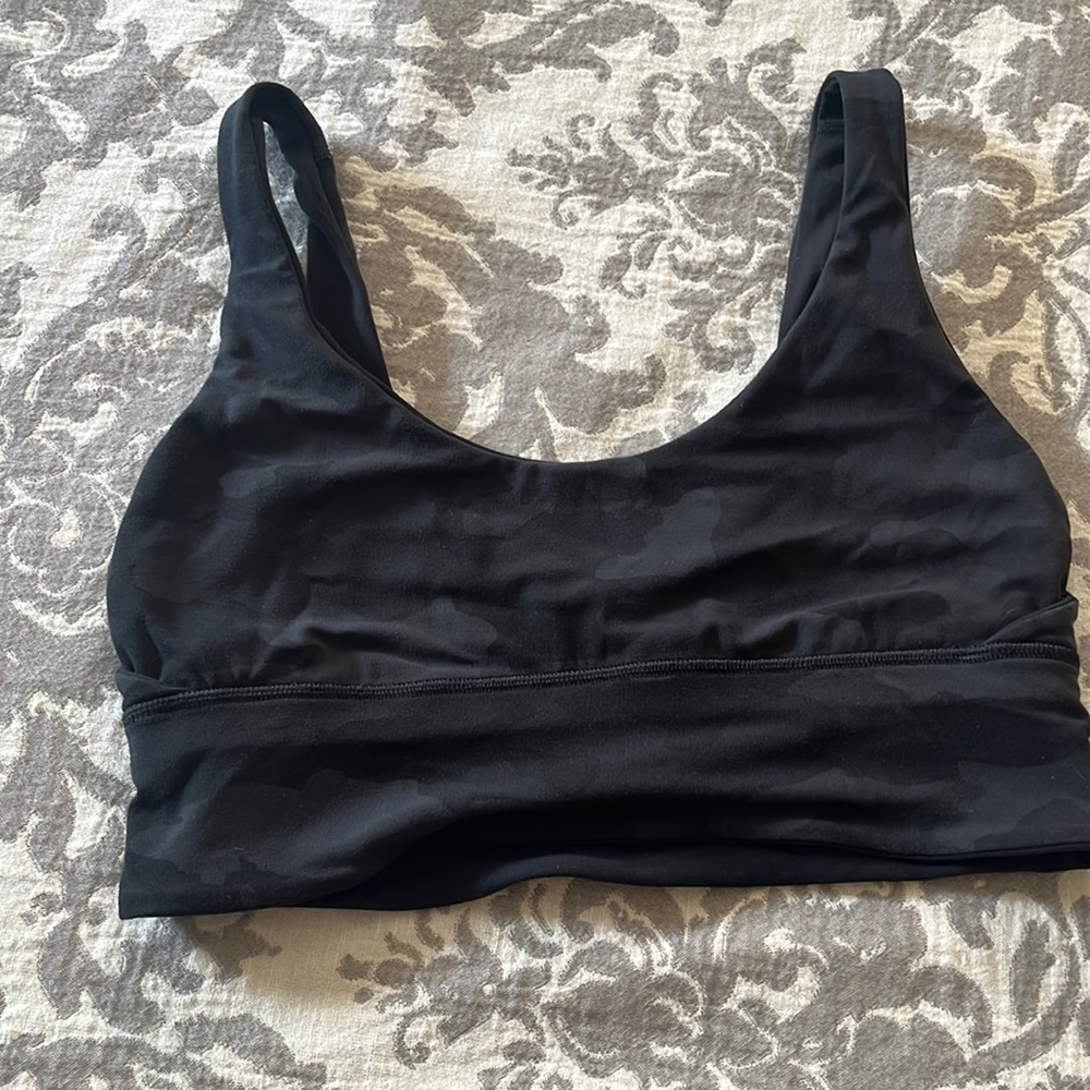 Lululemon reversible black/camo sports bra